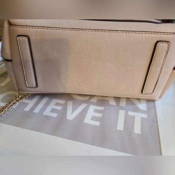 MELIE BIONCO LARGE CROSSBODY W GOLD CHAIN STRAP - Picture 2 of 15